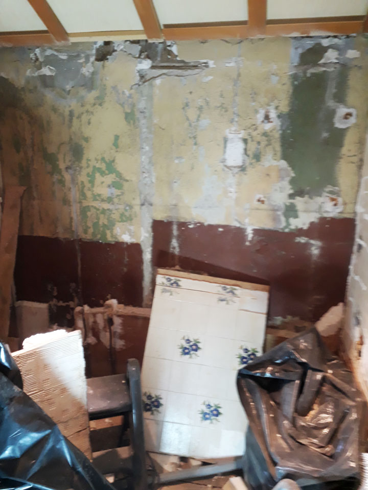Démolition de cette salle de bains à St-Gervais